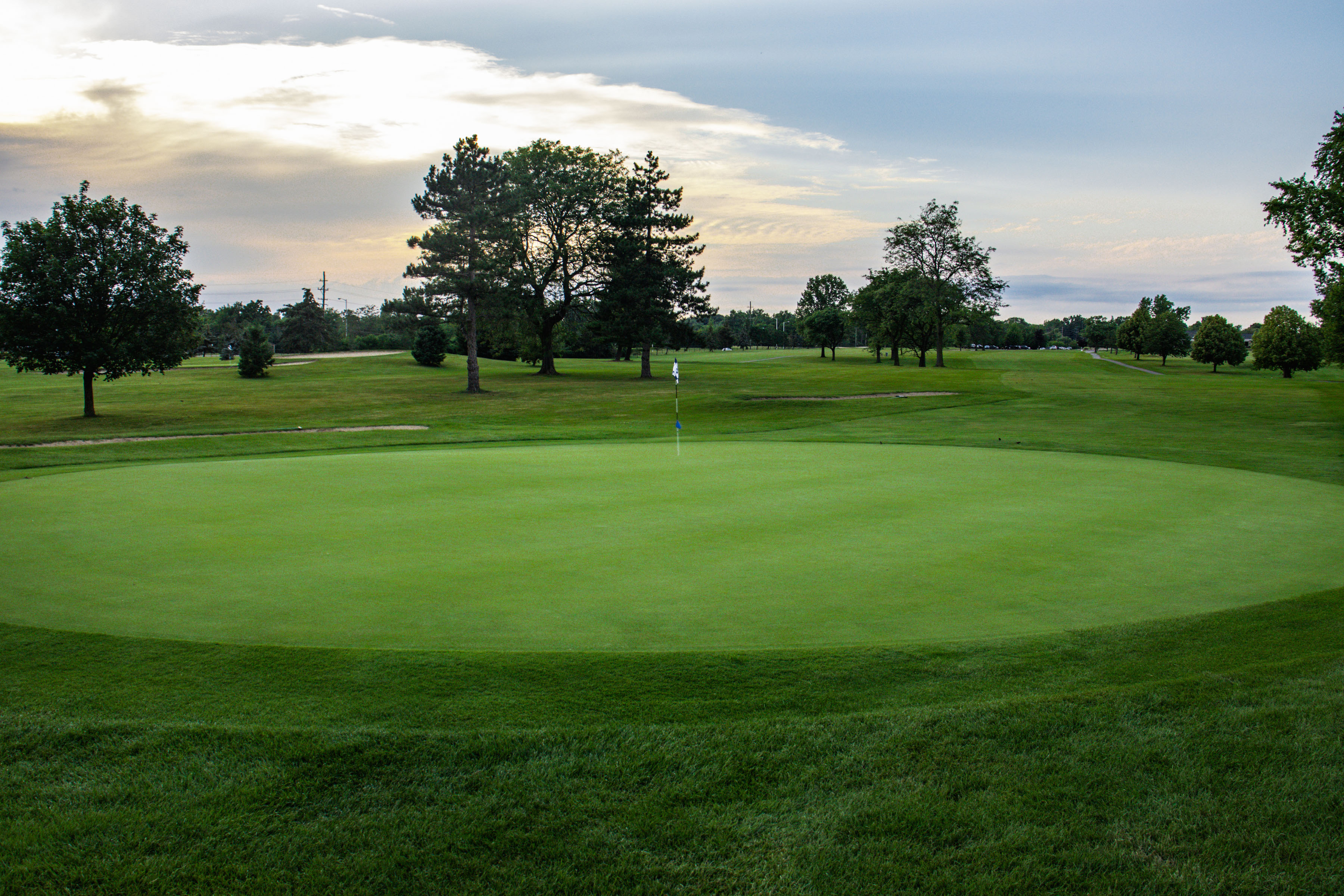 to Whispering Willows G.C. City of Livonia Golf Division